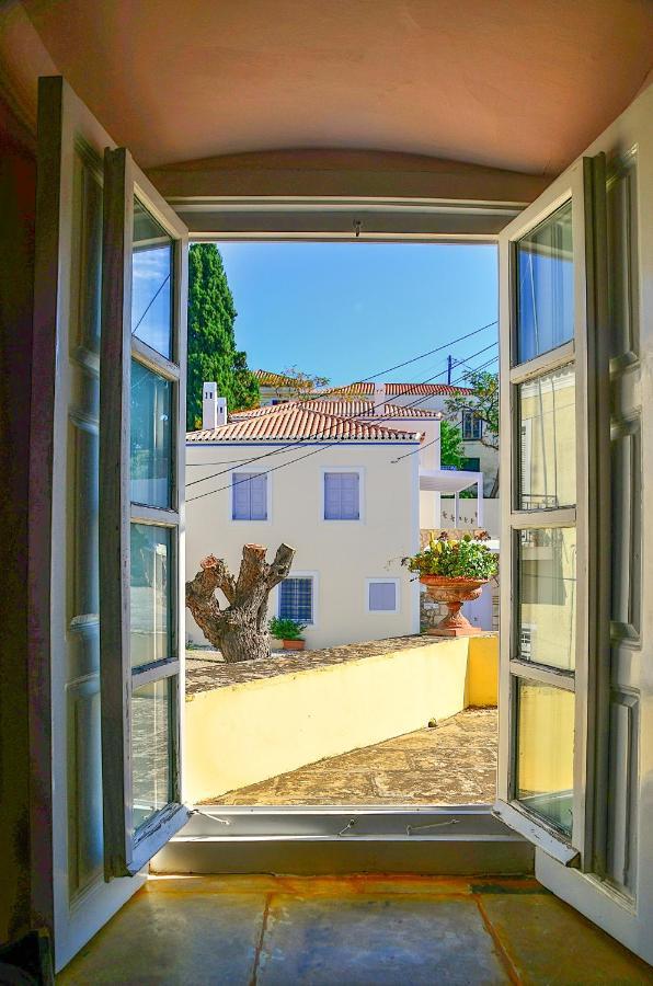Villa Spetses Экстерьер фото